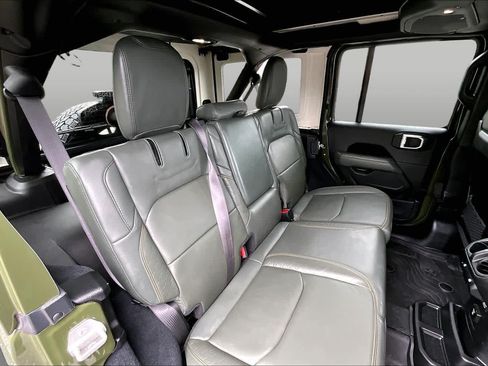 Used 2024 Jeep Wrangler High Altitude AWD/4WD image 20