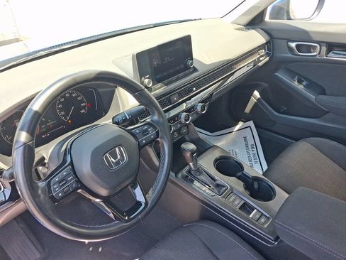 Used 2023 Honda Civic EX image 4