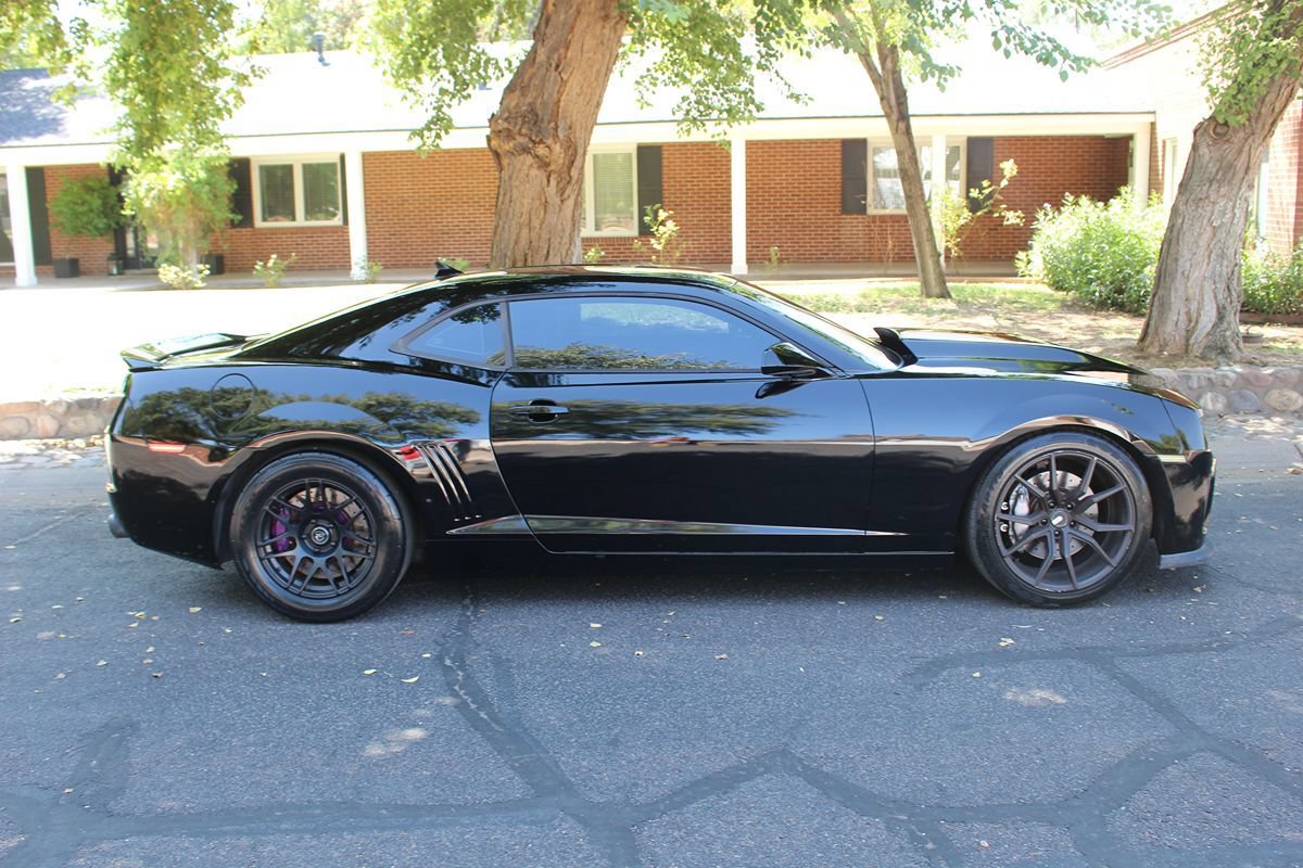 Used 2013 Chevrolet Camaro SS w/ RS Package RWD image 3