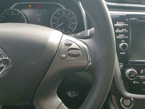 Used 2022 Nissan Murano S image 18