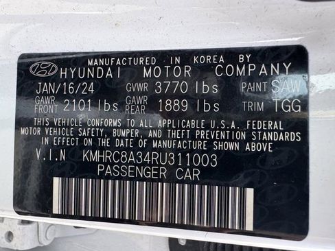 Used 2024 Hyundai Venue SEL FWD image 37