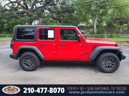 Used 2025 Jeep Wrangler Unlimited Sport AWD/4WD image 6