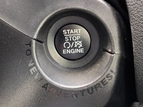 Used 2020 Jeep Renegade Sport AWD/4WD image 26
