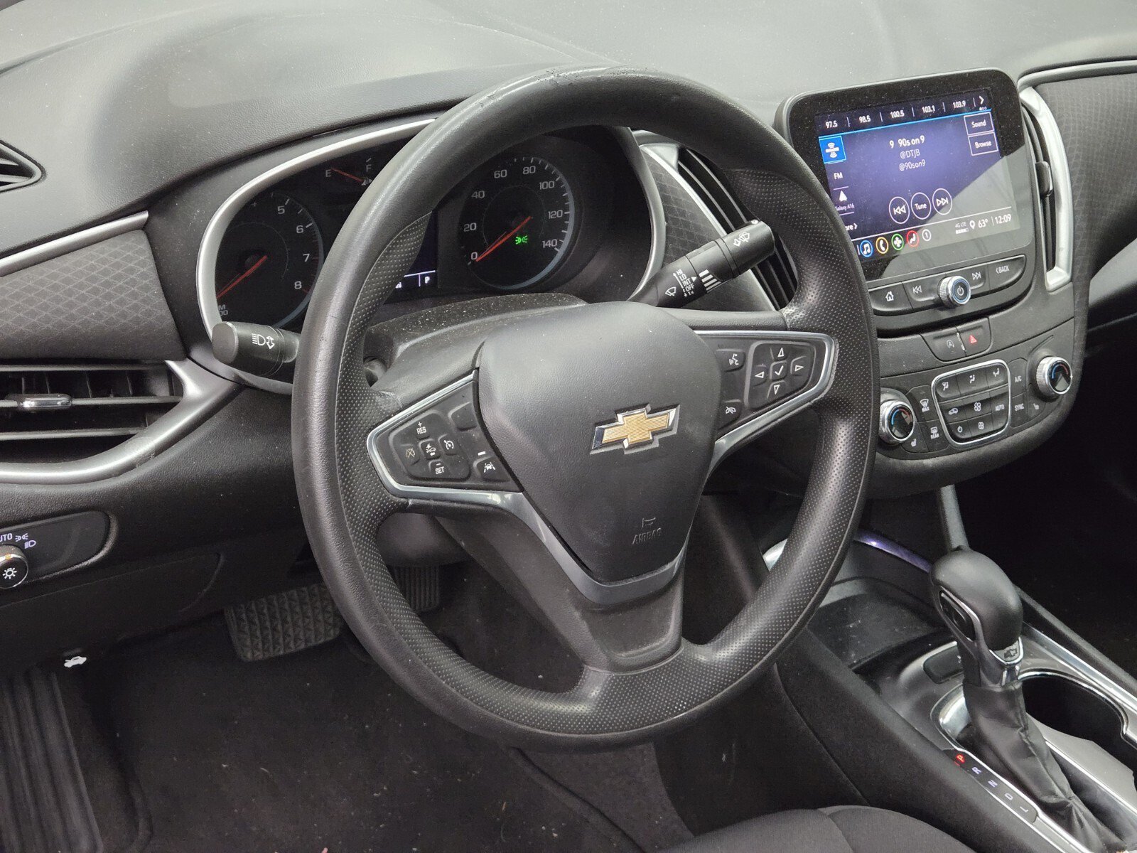 Used 2023 Chevrolet Malibu LT FWD image 15