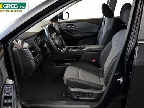 Used 2022 Nissan Rogue SV AWD/4WD image 7