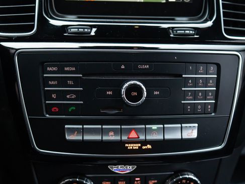 Used 2019 Mercedes-Benz GLE 400 400 4MATIC w/ Premium 1 Package image 33