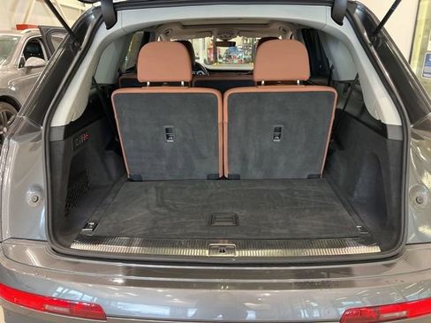 Used 2021 Audi Q7 3.0T Premium Plus w/ Executive Package AWD/4WD image 17