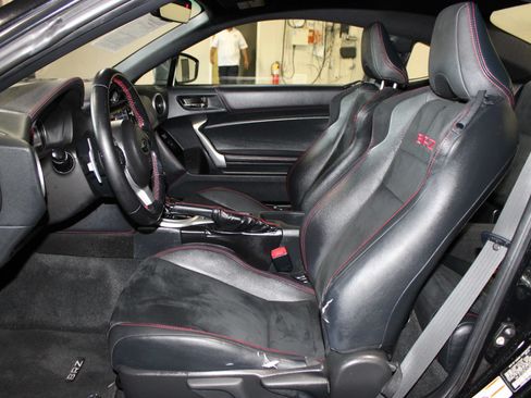 Used 2018 Subaru BRZ Limited RWD image 21