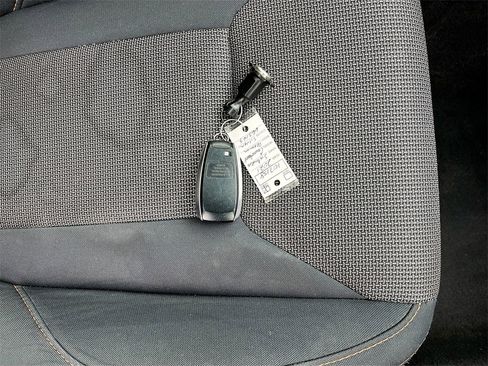 Used 2021 Subaru Crosstrek 2.0i Premium w/ Moonroof Package image 34