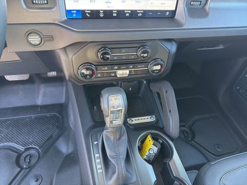 New 2026 Ford Bronco Badlands image 14