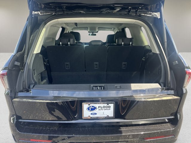 New 2026 Lincoln Navigator Premiere AWD/4WD image 7
