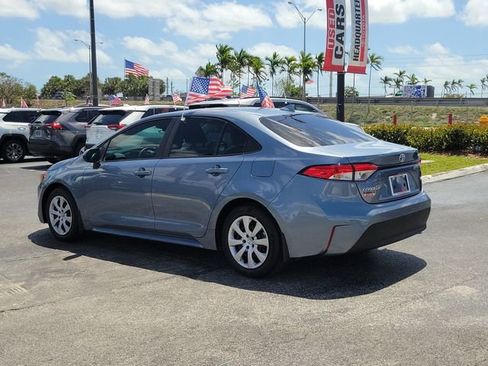 Used 2025 Toyota Corolla LE FWD image 7