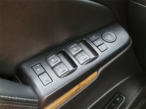 Used 2016 GMC Yukon Denali w/ Open Road Package image 38