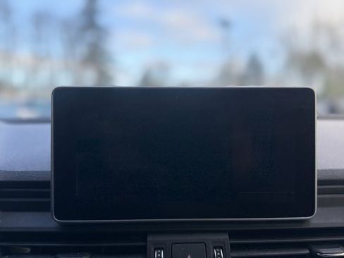 Used 2018 Audi Q5 2.0T Premium Plus w/ Premium Plus Package image 36