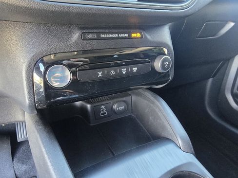 Used 2024 Ford Escape Active w/ Tech Pack #1 AWD/4WD image 22