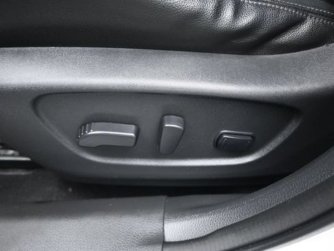 Used 2017 Nissan Rogue SL w/ SL Premium Package AWD/4WD image 12