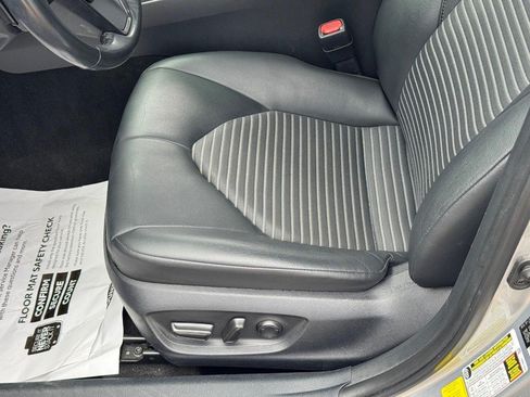 Certified 2023 Toyota Camry SE FWD image 17