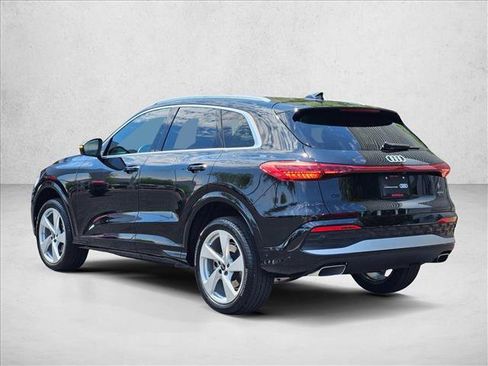 Used 2025 Audi Q5 Premium Plus AWD/4WD image 8