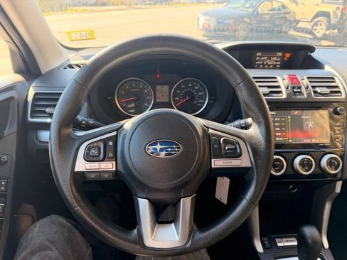 Used 2017 Subaru Forester 2.5i Premium w/ All-Weather Package AWD/4WD image 11