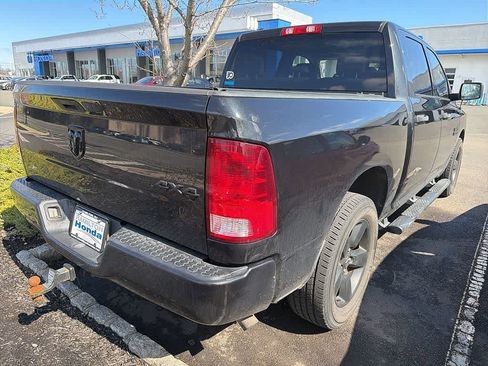 Used 2017 RAM 1500 Express w/ Black Ram 1500 Express Group image 8