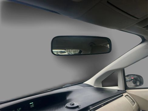 Used 2011 Toyota Prius Two FWD image 17