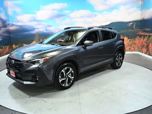 Used 2024 Subaru Crosstrek 2.0i Premium image 4