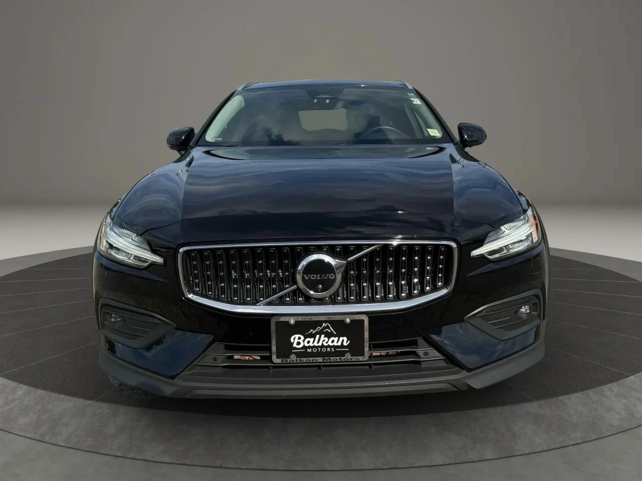 Used 2023 Volvo V60 B5 Cross Country Plus w/ Climate Package AWD/4WD image 15