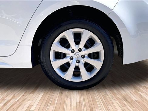 Used 2024 Toyota Corolla LE FWD image 10