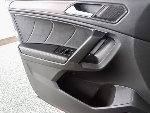 Used 2023 Volkswagen Tiguan SE R-Line FWD image 22
