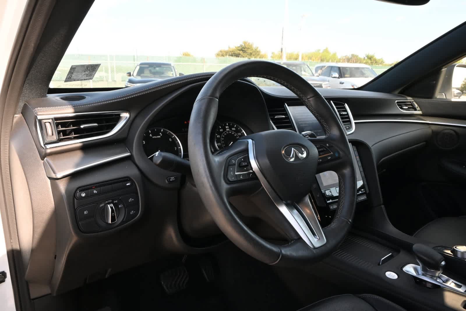 Certified 2023 INFINITI QX55 Luxe w/ Cargo Package AWD/4WD image 16