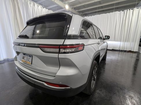 Used 2023 Jeep Grand Cherokee 4WD 4xe image 6