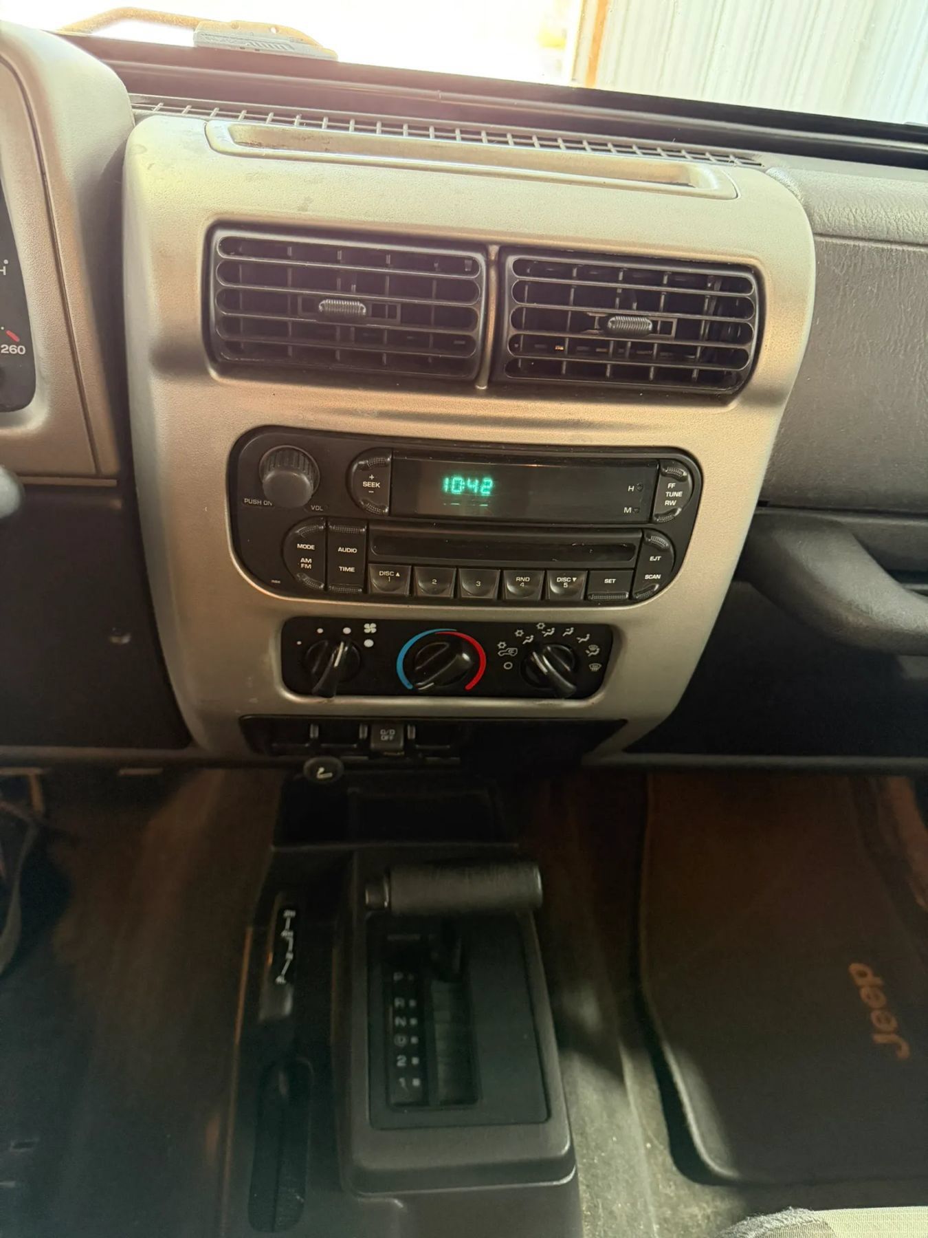 Used 2005 Jeep Wrangler Unlimited AWD/4WD image 20
