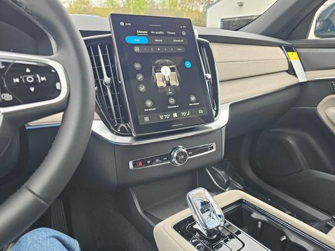 New 2026 Volvo XC90 B5 Plus w/ Protection Package image 28