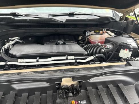 Certified 2022 Chevrolet Silverado 1500 Custom Trail Boss w/ LPO, Dark Essentials Package AWD/4WD image 24