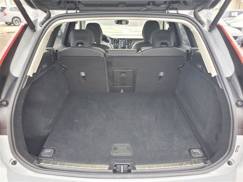 Certified 2025 Volvo XC60 B5 Plus image 34