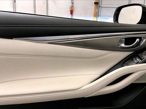 Used 2018 INFINITI Q60 3.0t Luxe w/ Sensory Package 3.0T Luxe image 22