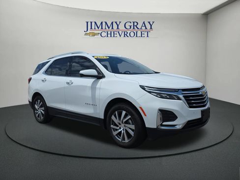 Used 2023 Chevrolet Equinox Premier FWD image 7