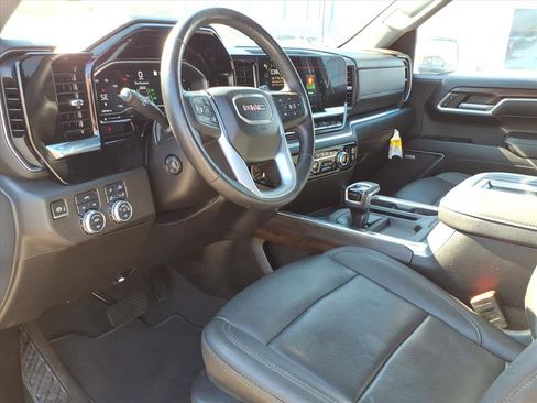 Certified 2022 GMC Sierra 1500 SLT w/ SLT Convenience Package image 15