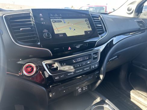 Used 2022 Honda Pilot Touring image 29
