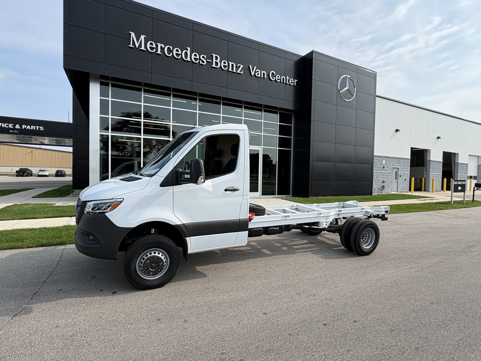 New 2026 Mercedes-Benz Sprinter 3500 image 2