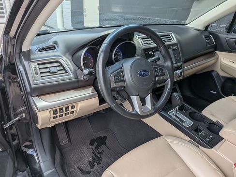 Used 2017 Subaru Outback 2.5i Limited AWD/4WD image 13