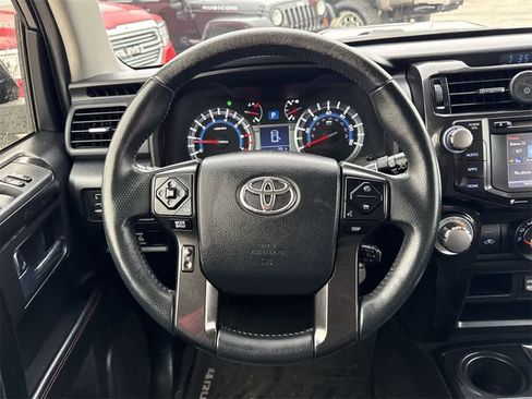 Used 2016 Toyota 4Runner TRD Pro image 19