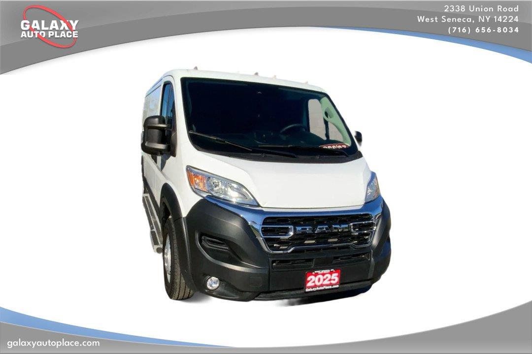 Used 2025 RAM ProMaster 2500 w/ U-Haul Equipment Group FWD image 3