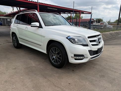 Used 2014 Mercedes-Benz GLK 350 2WD w/ Premium 1 Package image 2