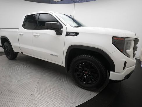 Used 2023 GMC Sierra 1500 Elevation w/ X31 Off-Road Package AWD/4WD image 35