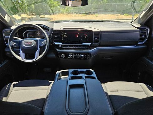 Used 2023 GMC Sierra 1500 SLE AWD/4WD image 13