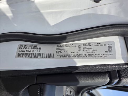 New 2025 Jeep Grand Cherokee Altitude image 30