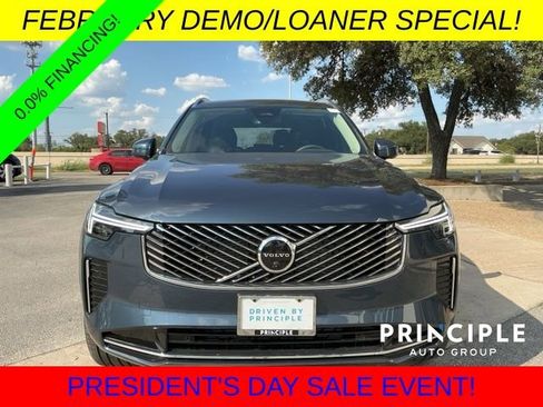 New 2026 Volvo XC90 B5 Plus w/ Protection Package Premier image 3