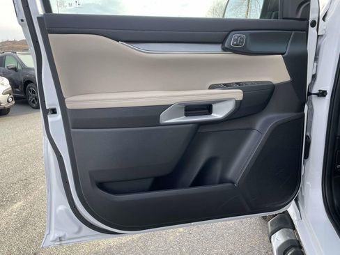 Used 2024 Ford Ranger Lariat w/ FX4 Off-Road Package image 5