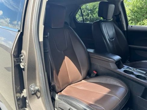 Used 2011 Chevrolet Equinox LT FWD image 16